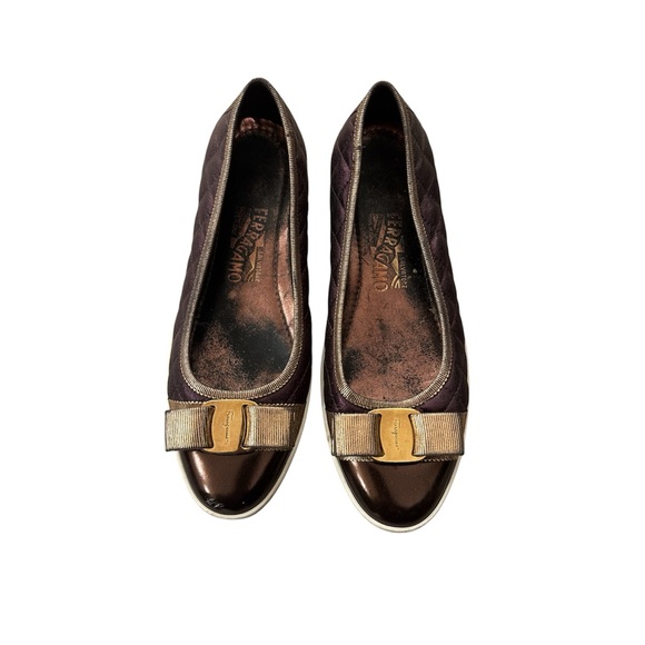 Salvatore Ferragamo Shoes - Salvatore Ferragamo Women’s Dark Brown Flats w/ Gold Accent Size 7.5